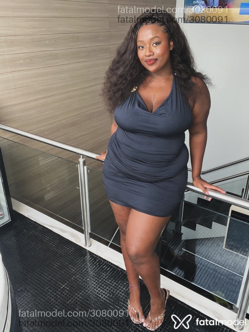 Acompanhante mulher morena (o) de olhos pretos em Virtual - Bigmami