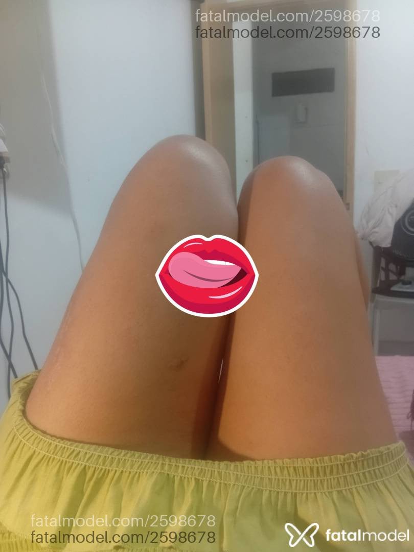 Acompanhante mulher com cabelo castanho de olhos castanhos - Talita
