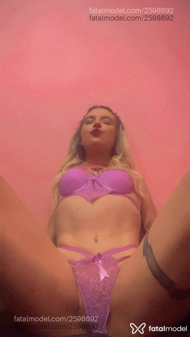 Acompanhante mulher loira (o) de olhos castanhos em São Paulo - Antonella Fiore