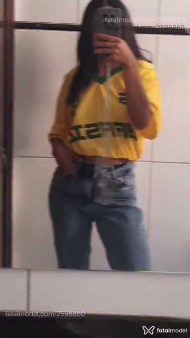 Acompanhante mulher morena (o) de olhos pretos em Belo Horizonte Acompanhante mulher morena (o) de olhos pretos em Belo Horizonte - Anita Albuquerque
