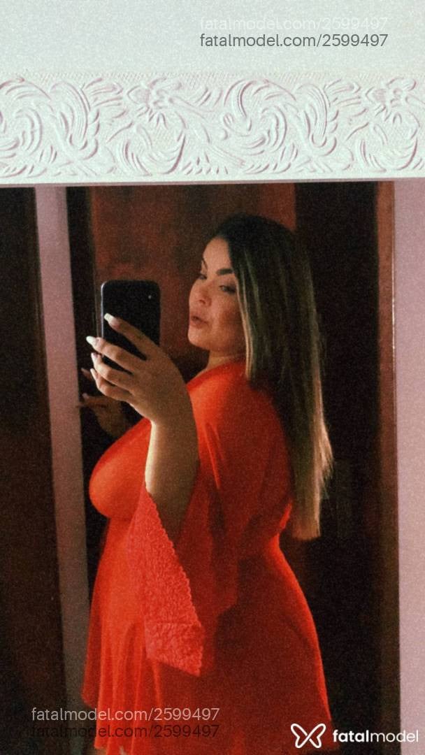 Acompanhante mulher com cabelo castanho de olhos castanhos - Fernanda Rocha