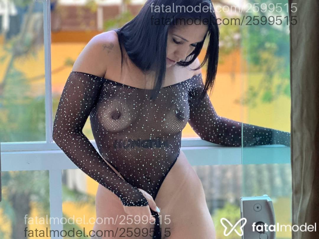 Acompanhante mulher morena (o) de olhos castanhos - Anny