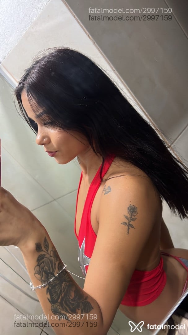 Acompanhante mulher morena (o) de olhos castanhos em Vila Velha - Kelwia Campos