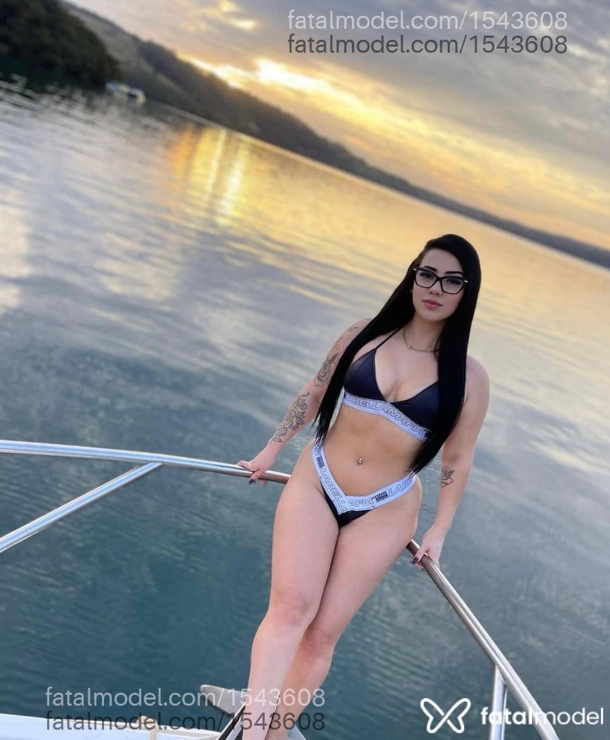 Acompanhante mulher morena (o) de olhos pretos - Babi Muniz Acompanhante mulher morena (o) de olhos pretos - Babi Muniz
