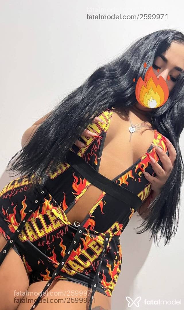 Acompanhante mulher morena (o) de olhos pretos em Volta Redonda - Penélope Charmosaa