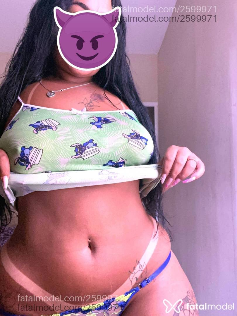 Acompanhante mulher morena (o) de olhos pretos - Penélope Charmosaa