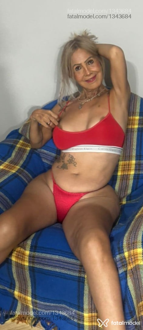 Acompanhante mulher trans loira (o) de olhos castanhos em Guarapuava Acompanhante mulher trans loira (o) de olhos castanhos em Guarapuava - Lana Devassa