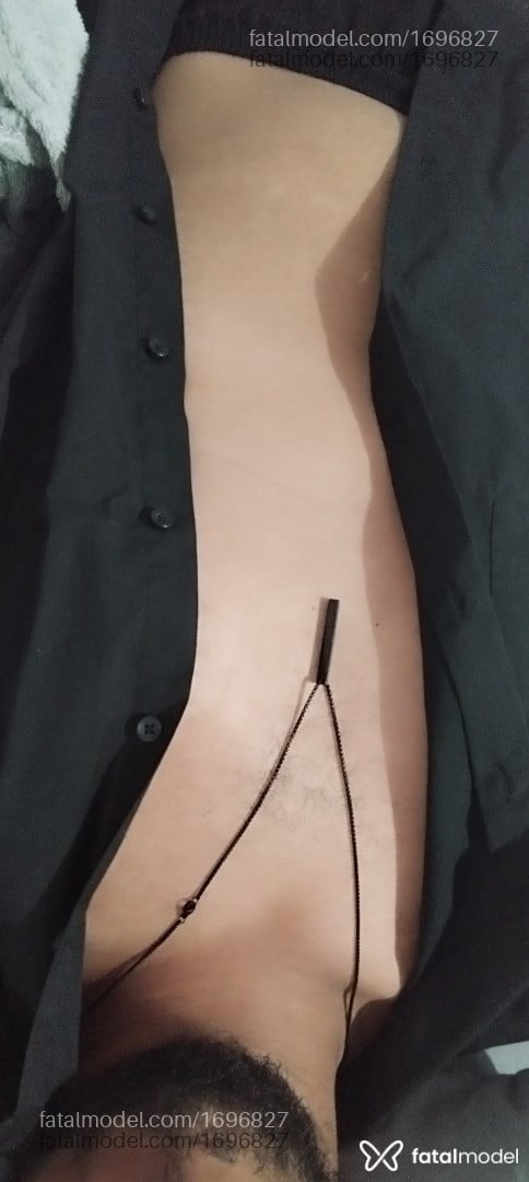 Acompanhante homem com cabelo castanho de olhos castanhos em Camaçari Acompanhante homem com cabelo castanho de olhos castanhos em Camaçari - Victor