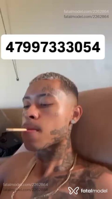 Acompanhante homem morena (o) de olhos castanhos em Joinville - Henrique