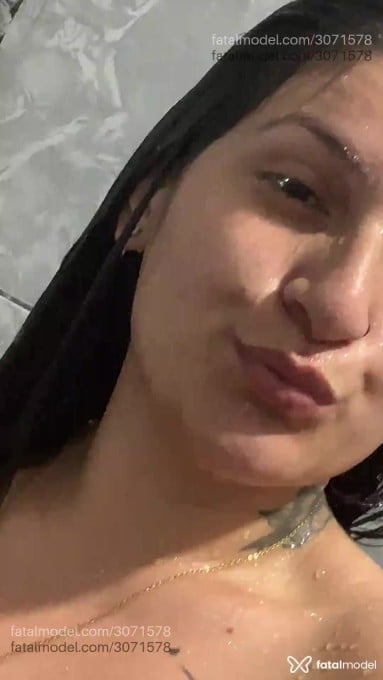 Acompanhante mulher morena (o) de olhos castanhos em Novo Hamburgo Acompanhante mulher morena (o) de olhos castanhos em Novo Hamburgo - Giovana