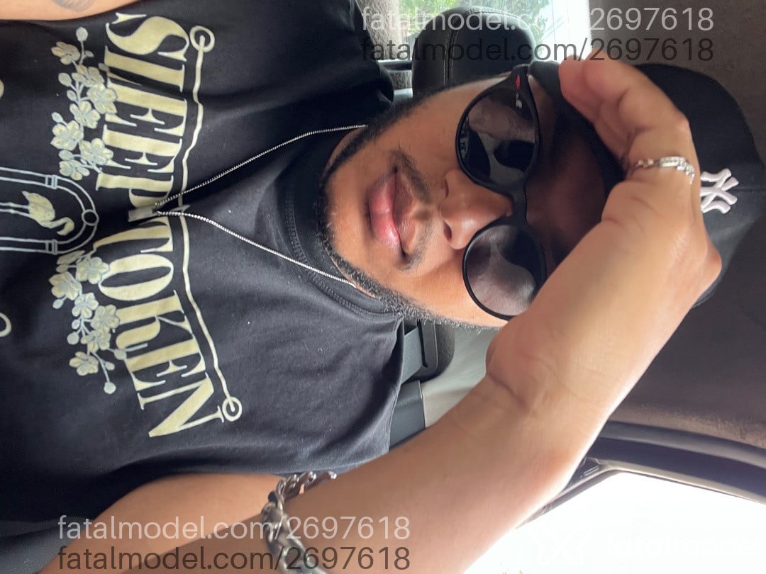 Acompanhante homem morena (o) de olhos pretos - Wilk Santos Acompanhante homem morena (o) de olhos pretos - Wilk Santos