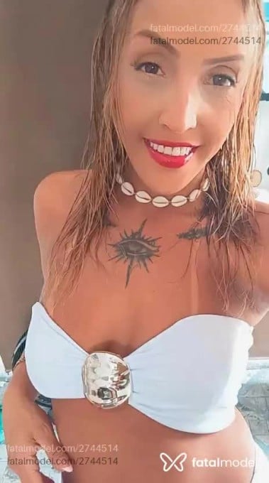 Acompanhante mulher loira (o) de olhos castanhos em Rio de Janeiro - Caroline