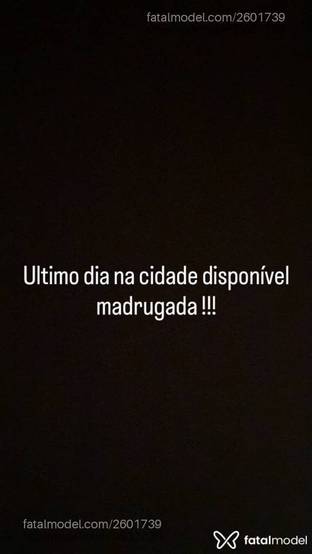 Acompanhante mulher com cabelo castanho de olhos mel - Alice Monteiro