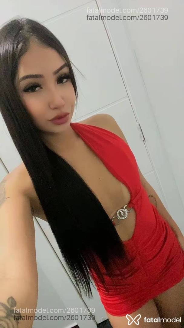 Acompanhante mulher com cabelo castanho de olhos mel em Balneário Camboriú - Alice Monteiro