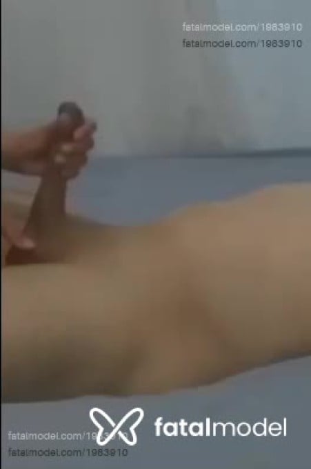 Acompanhante mulher morena (o) de olhos pretos - Marya Acompanhante mulher morena (o) de olhos pretos - Marya