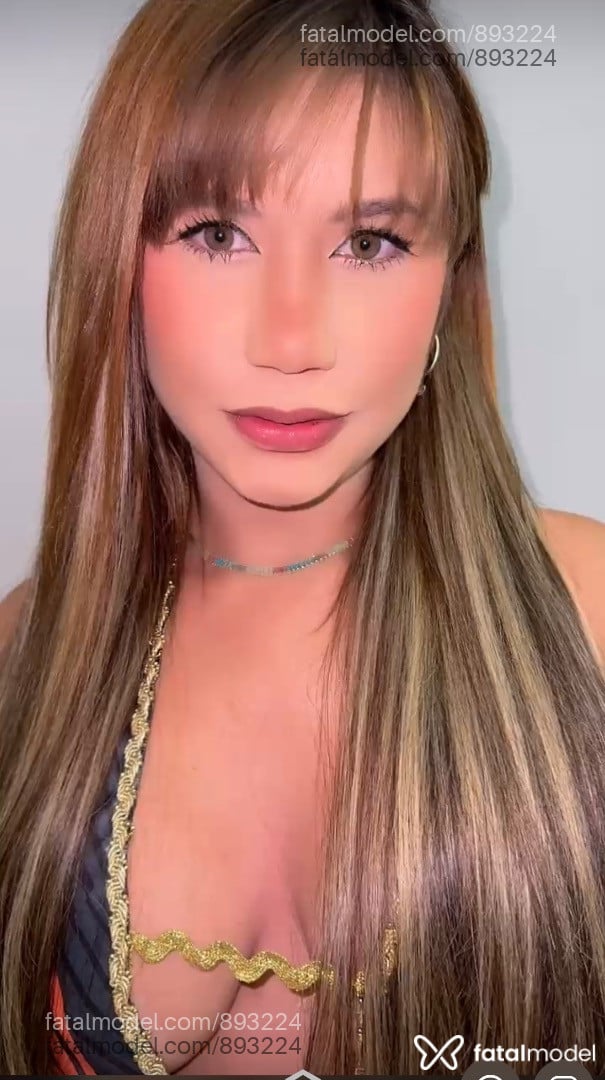 Acompanhante mulher loira (o) de olhos verdes em Corumbá - Letícia mirela