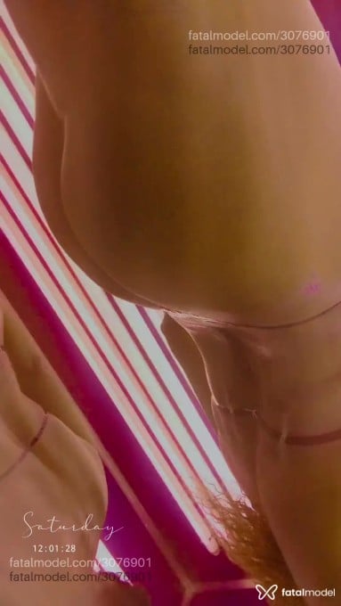 Acompanhante mulher loira (o) de olhos mel em Virtual - Tianne
