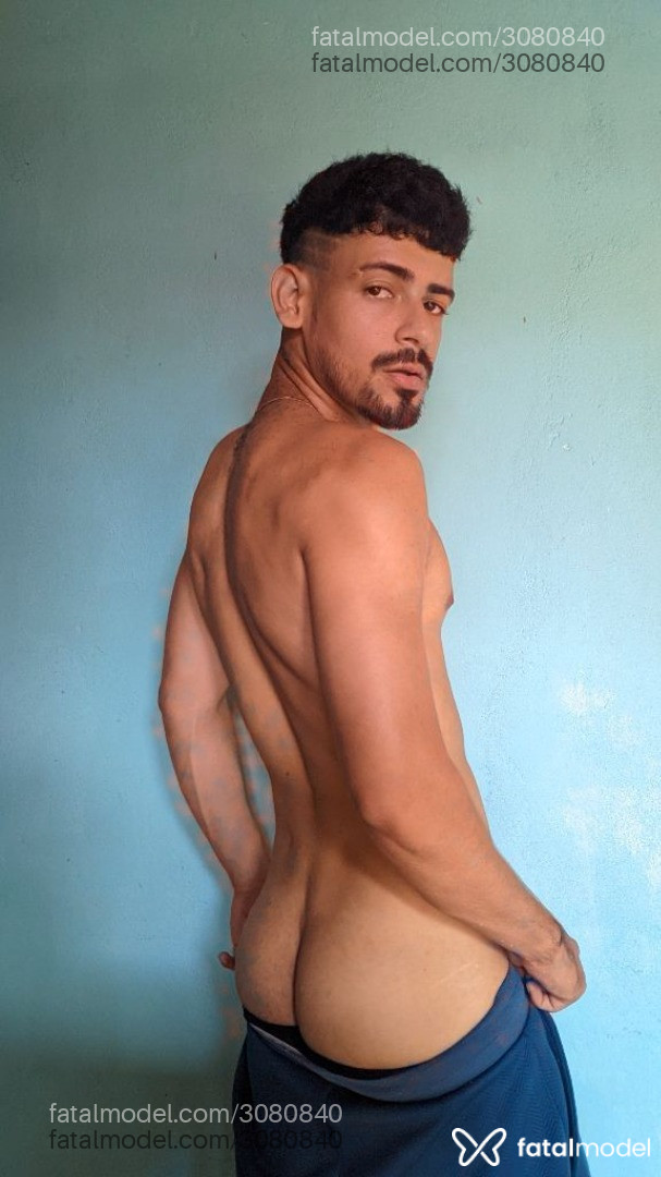 Acompanhante homem morena (o) de olhos pretos em Virtual Acompanhante homem morena (o) de olhos pretos em Virtual - Yancosthe