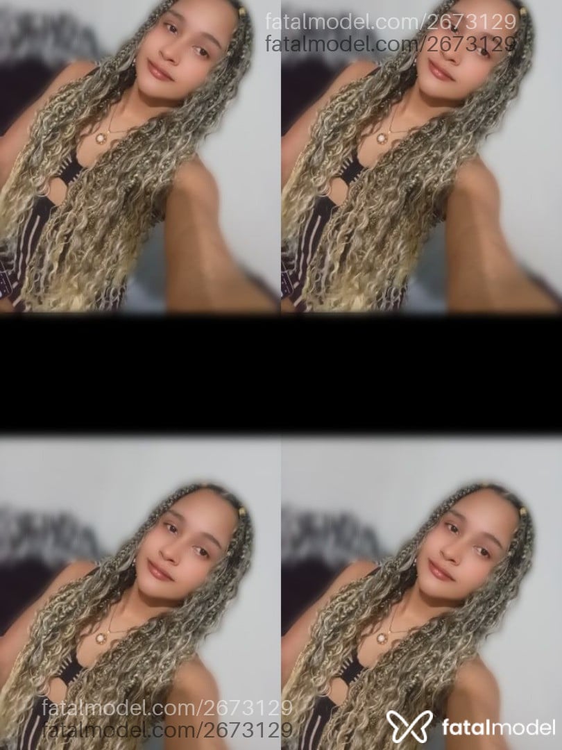 Acompanhante mulher trans com cabelo castanho de olhos castanhos em Sarandi - Bella Brown