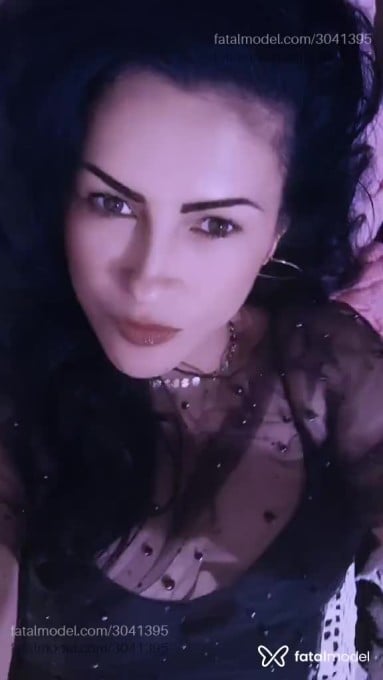 Acompanhante mulher morena (o) de olhos mel em Araçatuba - Cacau Freitas