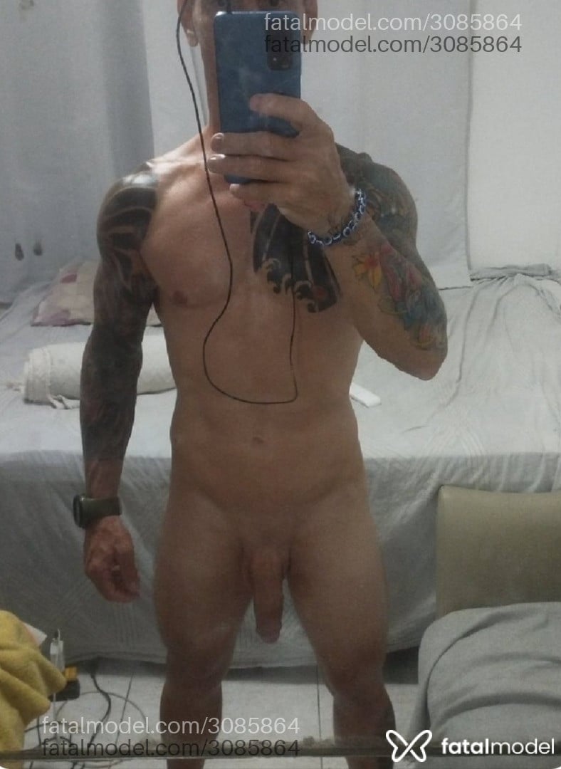 Acompanhante homem com cabelo castanho de olhos castanhos em João Pessoa Acompanhante homem com cabelo castanho de olhos castanhos em João Pessoa - Hetero