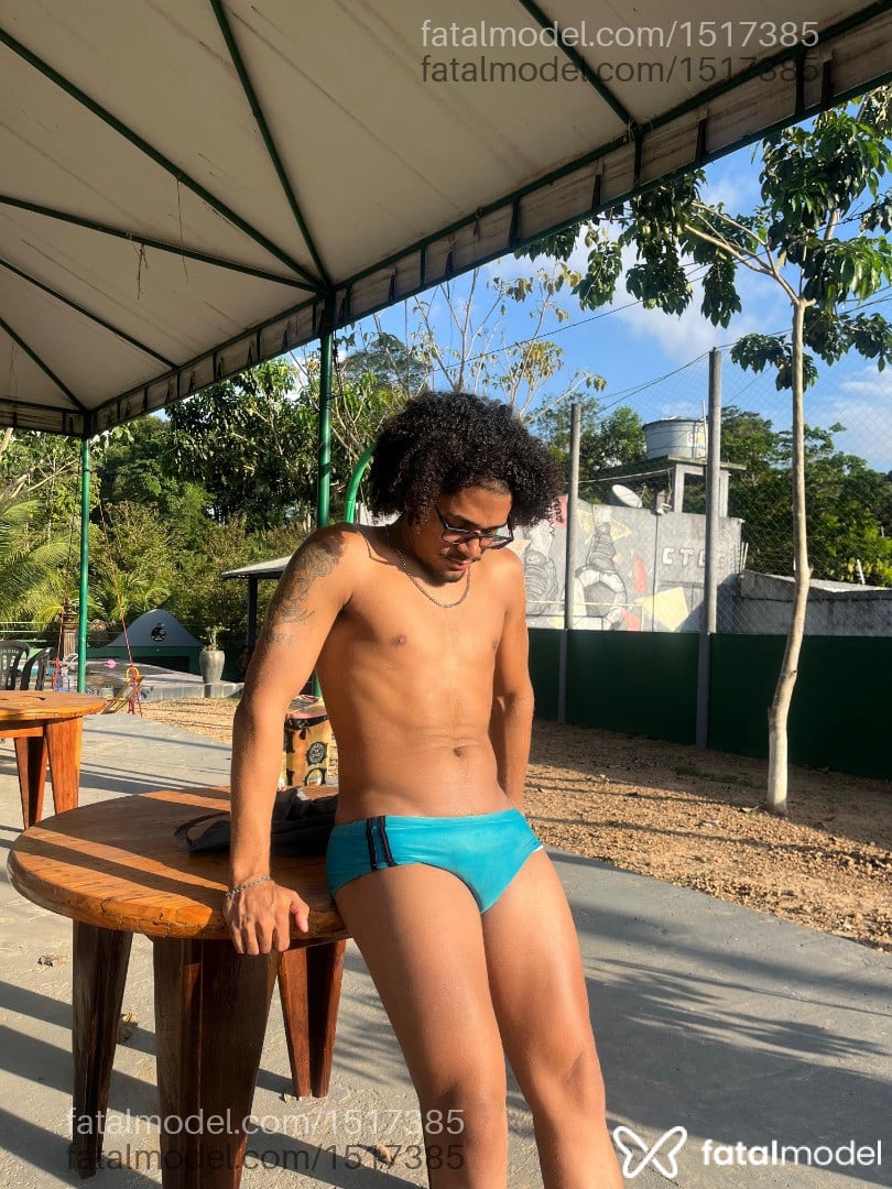 Acompanhante homem morena (o) de olhos castanhos em Paragominas Acompanhante homem morena (o) de olhos castanhos em Paragominas - Henri