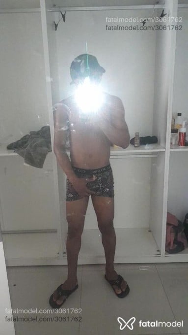 Acompanhante homem com cabelo castanho de olhos pretos em Belém - Negot
