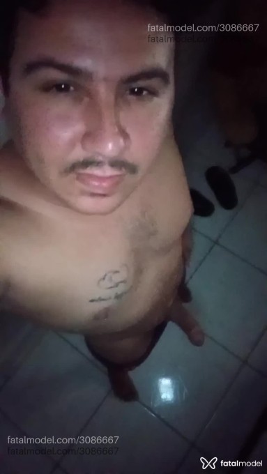 Acompanhante homem com cabelo castanho de olhos castanhos em Caldas Novas Acompanhante homem com cabelo castanho de olhos castanhos em Caldas Novas - Ellyonae