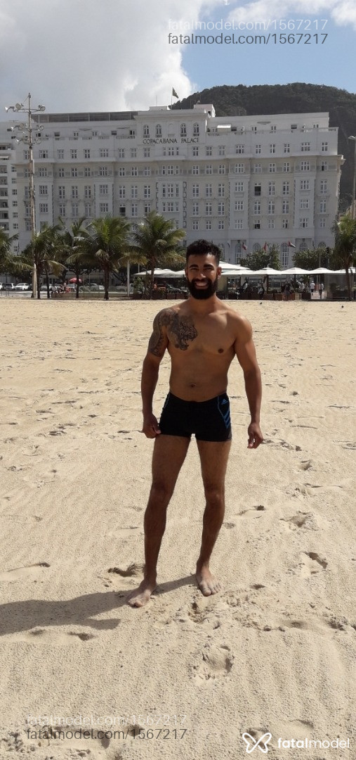 Acompanhante homem morena (o) de olhos castanhos em Porto Alegre - Bigjackson