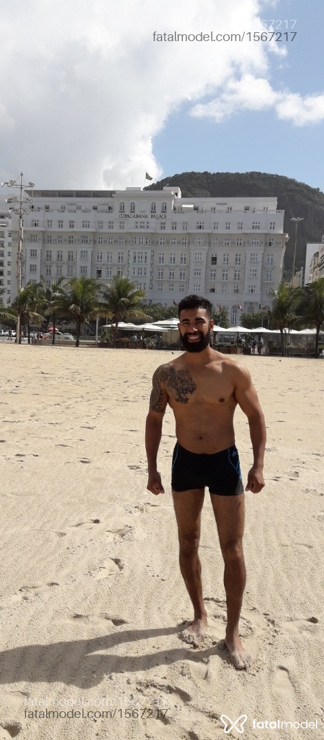 Acompanhante homem morena (o) de olhos castanhos em Porto Alegre - Bigjackson