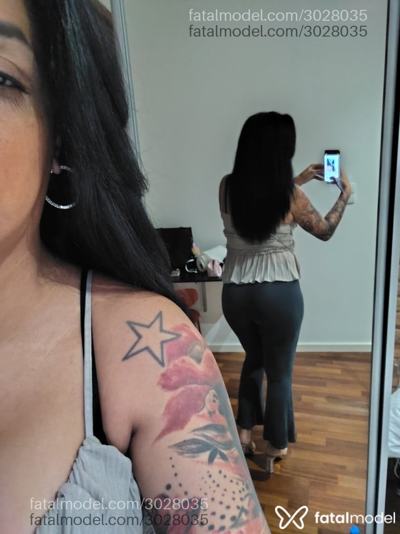 Acompanhante mulher trans morena (o) de olhos castanhos em São Paulo - Aline Diniz