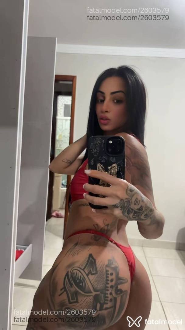 Acompanhante mulher morena (o) de olhos verdes - Mirella Campos
