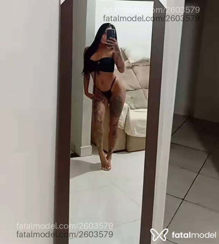 Acompanhante mulher morena (o) de olhos verdes em Uberlândia - Mirella Campos