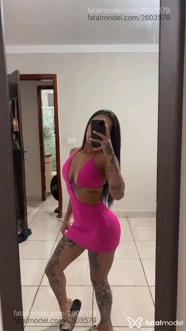 Acompanhante mulher morena (o) de olhos verdes - Mirella Campos
