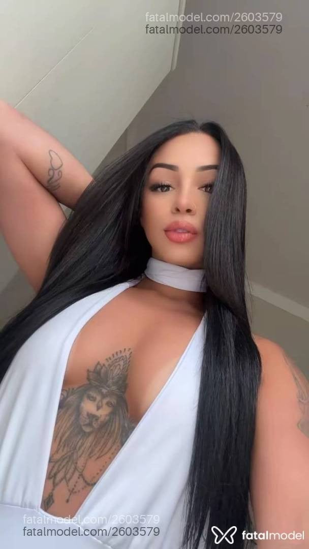 Acompanhante mulher morena (o) de olhos verdes em Uberlândia - Mirella Campos