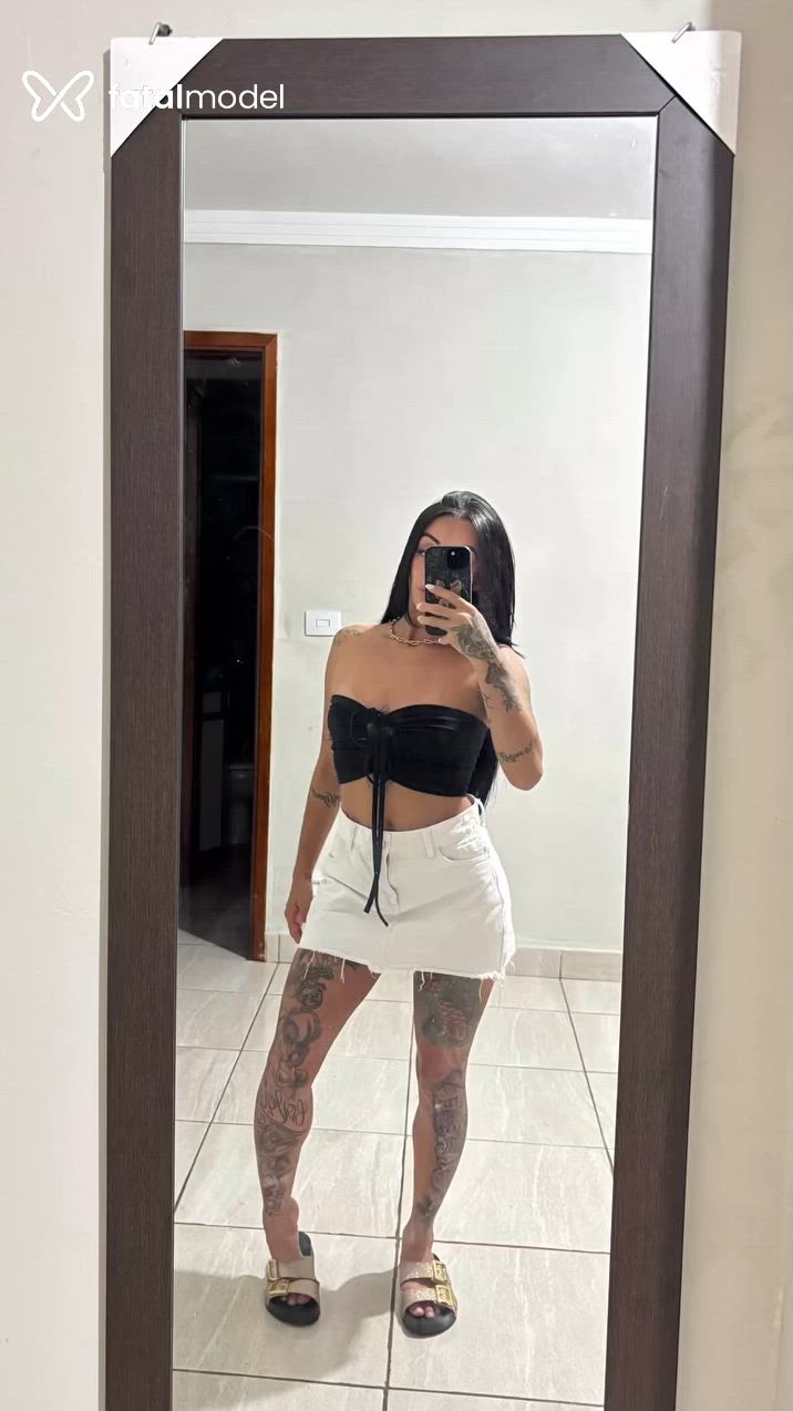 Acompanhante mulher morena (o) de olhos verdes - Mirella Campos