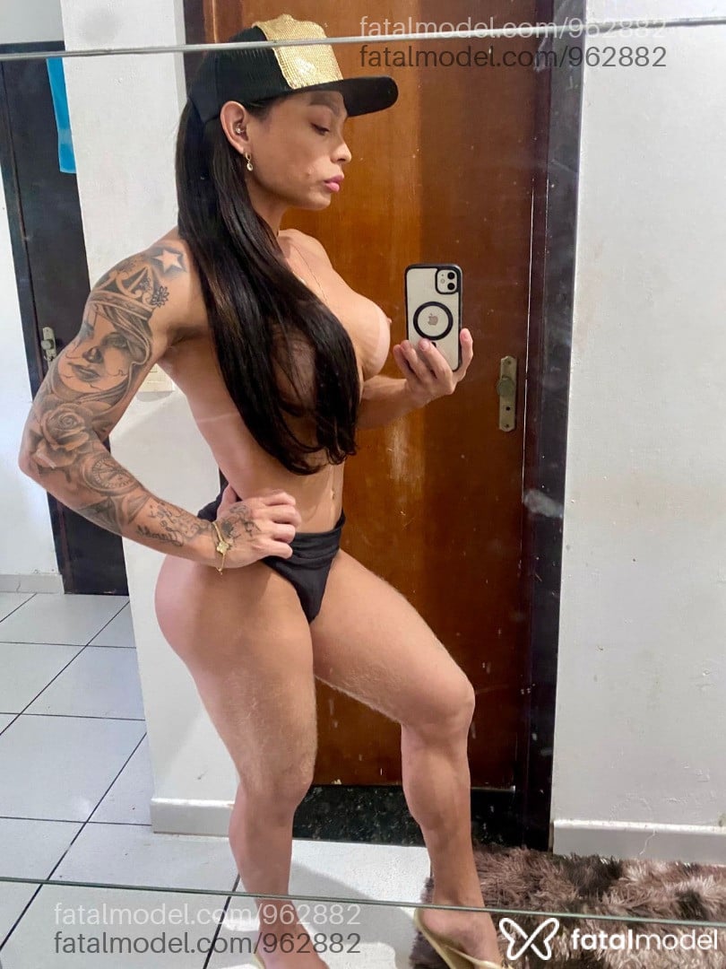 Acompanhante homem trans morena (o) de olhos castanhos em Blumenau Acompanhante homem trans morena (o) de olhos castanhos em Blumenau - Kherolany Alencar