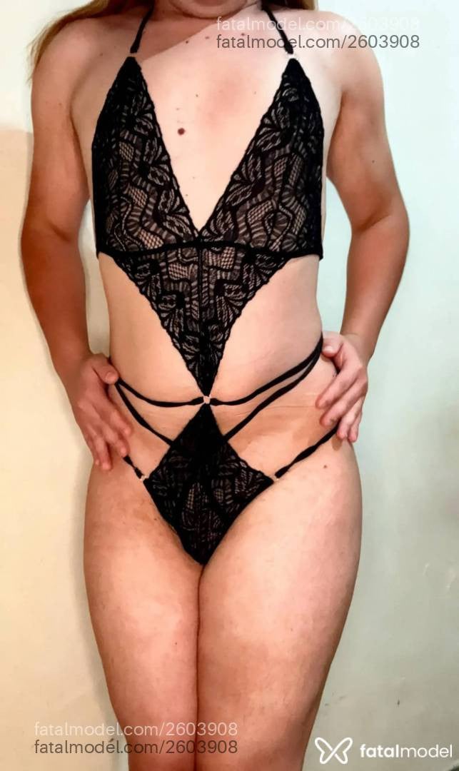 Acompanhante mulher trans morena (o) de olhos castanhos - Novinhoanapls
