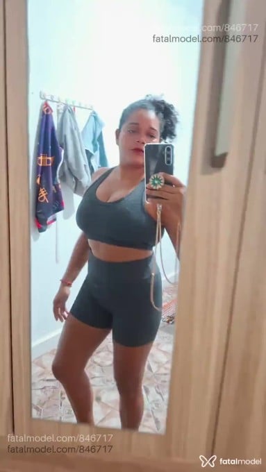 Acompanhante mulher com cabelo castanho de olhos pretos em Cáceres - Acreana