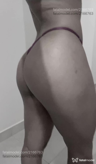 Acompanhante mulher morena (o) de olhos castanhos em Curitiba - Julia