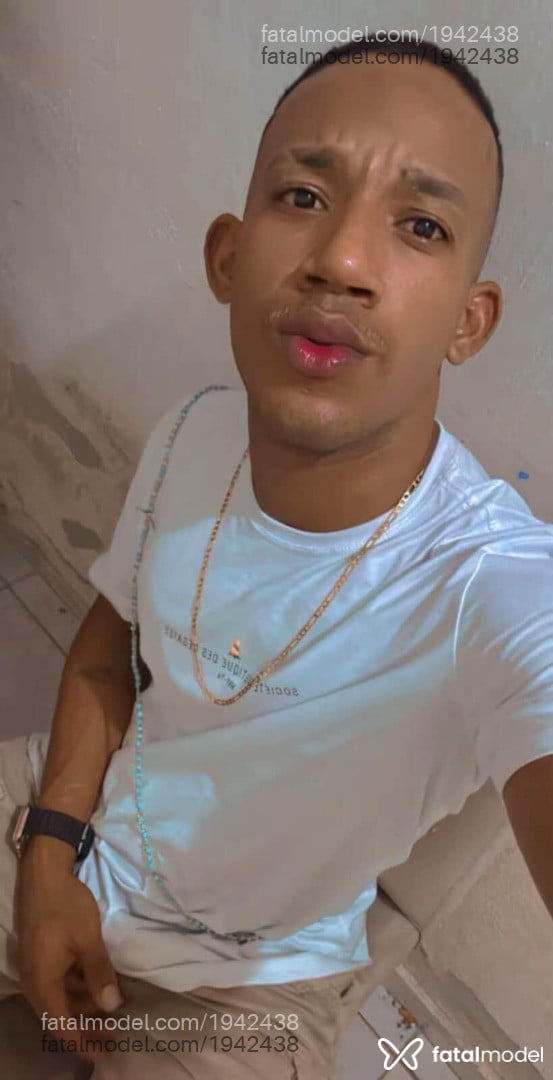 Acompanhante homem morena (o) de olhos pretos em Feira de Santana - Palozinho