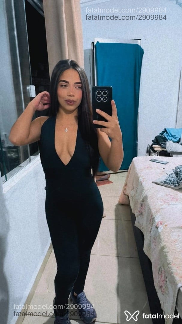 Acompanhante mulher morena (o) de olhos verdes em São José dos Campos - Isabela
