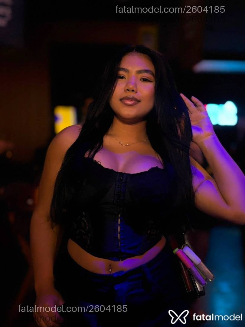 Acompanhante mulher morena (o) de olhos pretos em São Paulo - Yara Pari