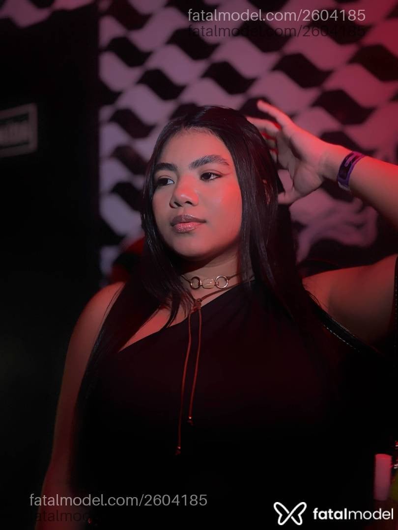 Acompanhante mulher morena (o) de olhos pretos em São Paulo - Yara Pari