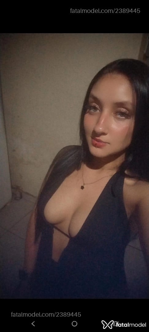 Acompanhante mulher morena (o) de olhos verdes em Canoas - Tainá