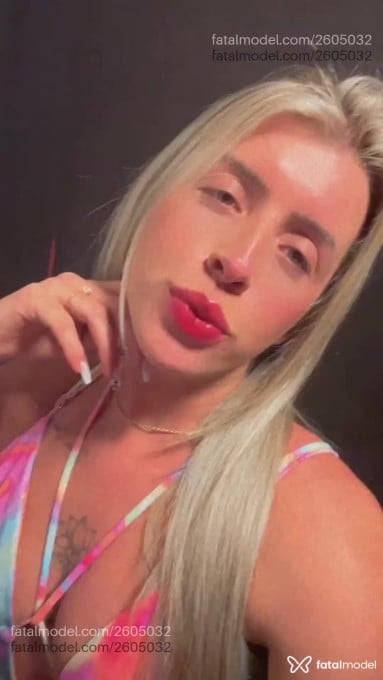 Acompanhante mulher loira (o) de olhos castanhos em Jaguarão - Nathi