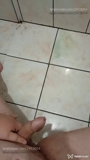 Acompanhante homem com cabelo castanho de olhos azuis em Vargem Grande Paulista - Lincon