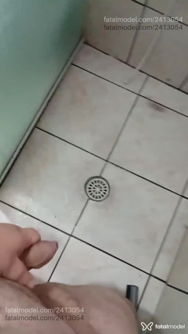 Acompanhante homem com cabelo castanho de olhos azuis em Vargem Grande Paulista - Lincon