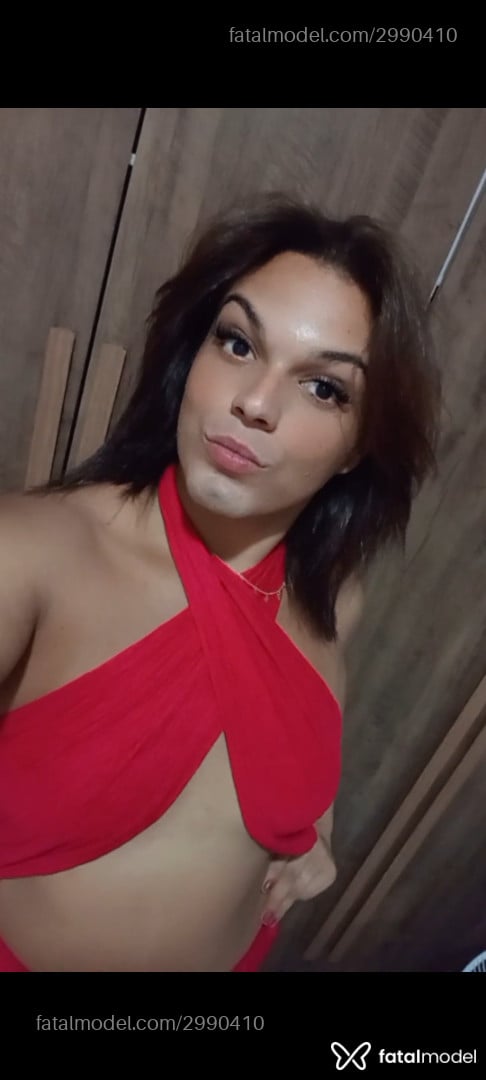 Acompanhante mulher trans com cabelo castanho de olhos castanhos em Itápolis - Talita