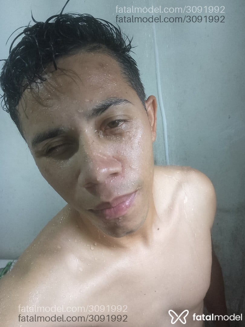 Acompanhante homem com cabelo castanho de olhos castanhos - Pablo Acompanhante homem com cabelo castanho de olhos castanhos - Pablo